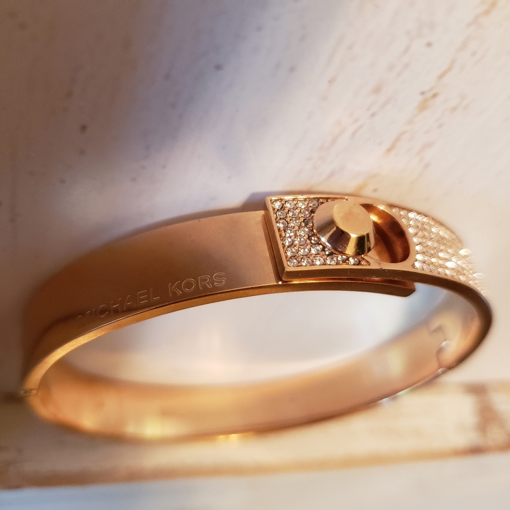 Michael Kors Heritage Pave Crystal Bracelet